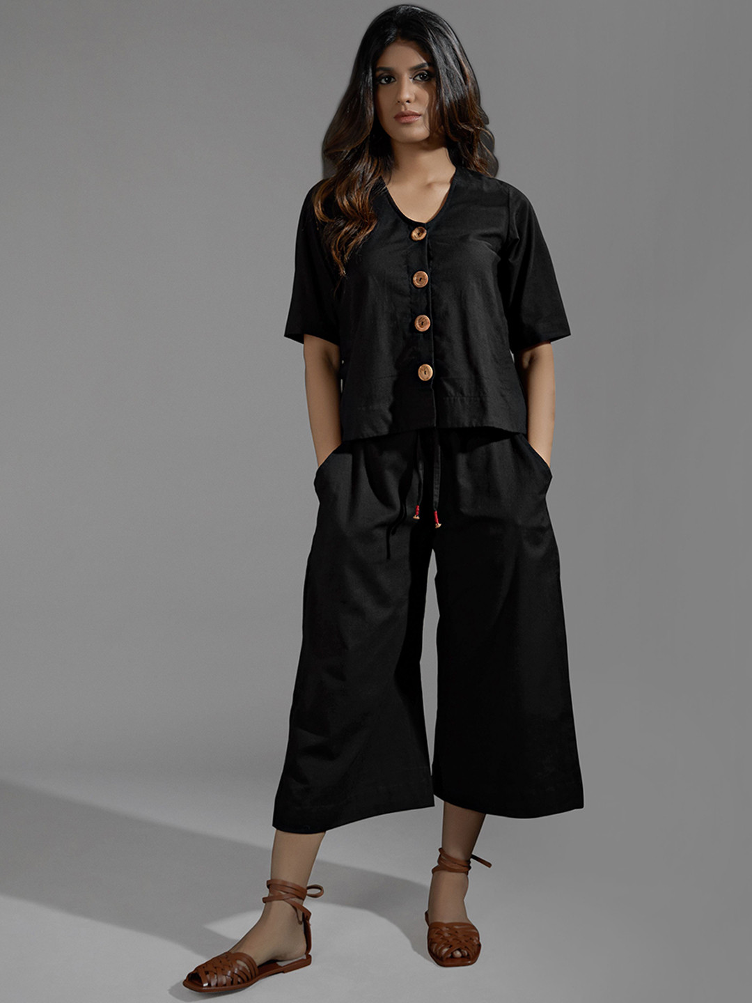 the kaatn trail Women Black Solid Pure Cotton Ethnic  Cropped Wide Leg Palazzos