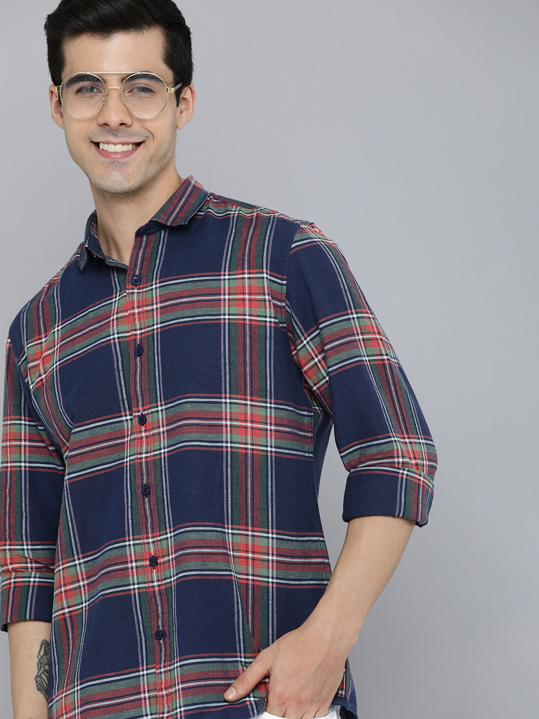 Mast & Harbour Men Navy Blue & Red Checked Cotton Linen Casual Shirt