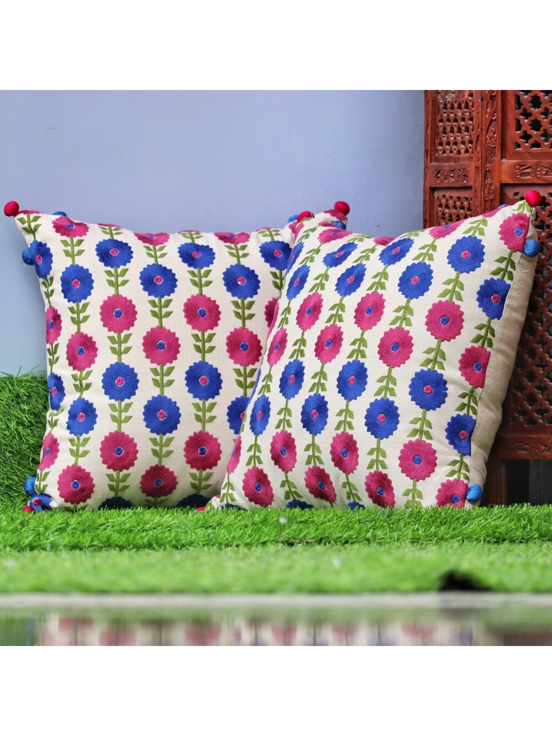 SHADES of LIFE Floral Polyester Silk Lightweight 2 Pcs Textured Cushion Covers -16x16In