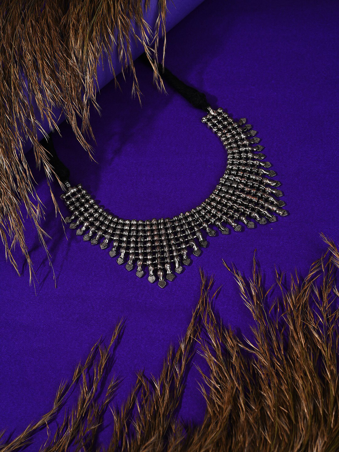 SOHI Grey & Black Silver-Plated Choker Necklace