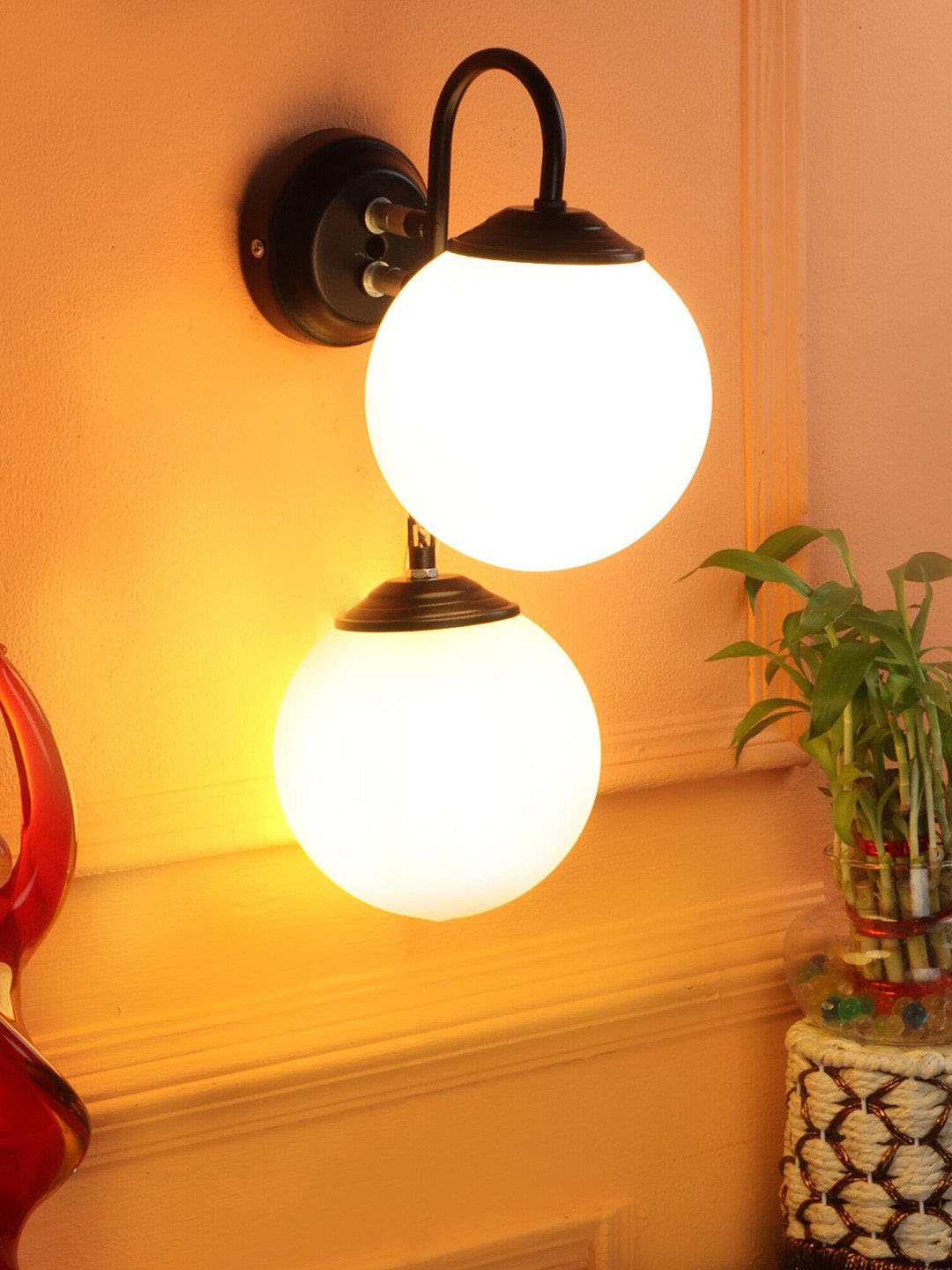 MFD HOME FURNISHING White Solid Glass Side Wall Lamp