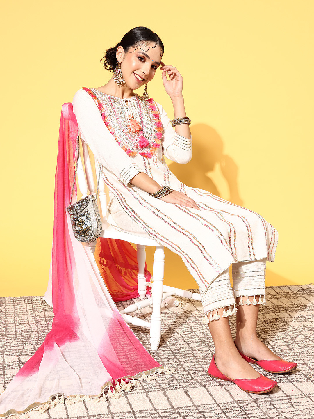 KSUT Women Woven Design Viscose Rayon Print Parade Kurta Set