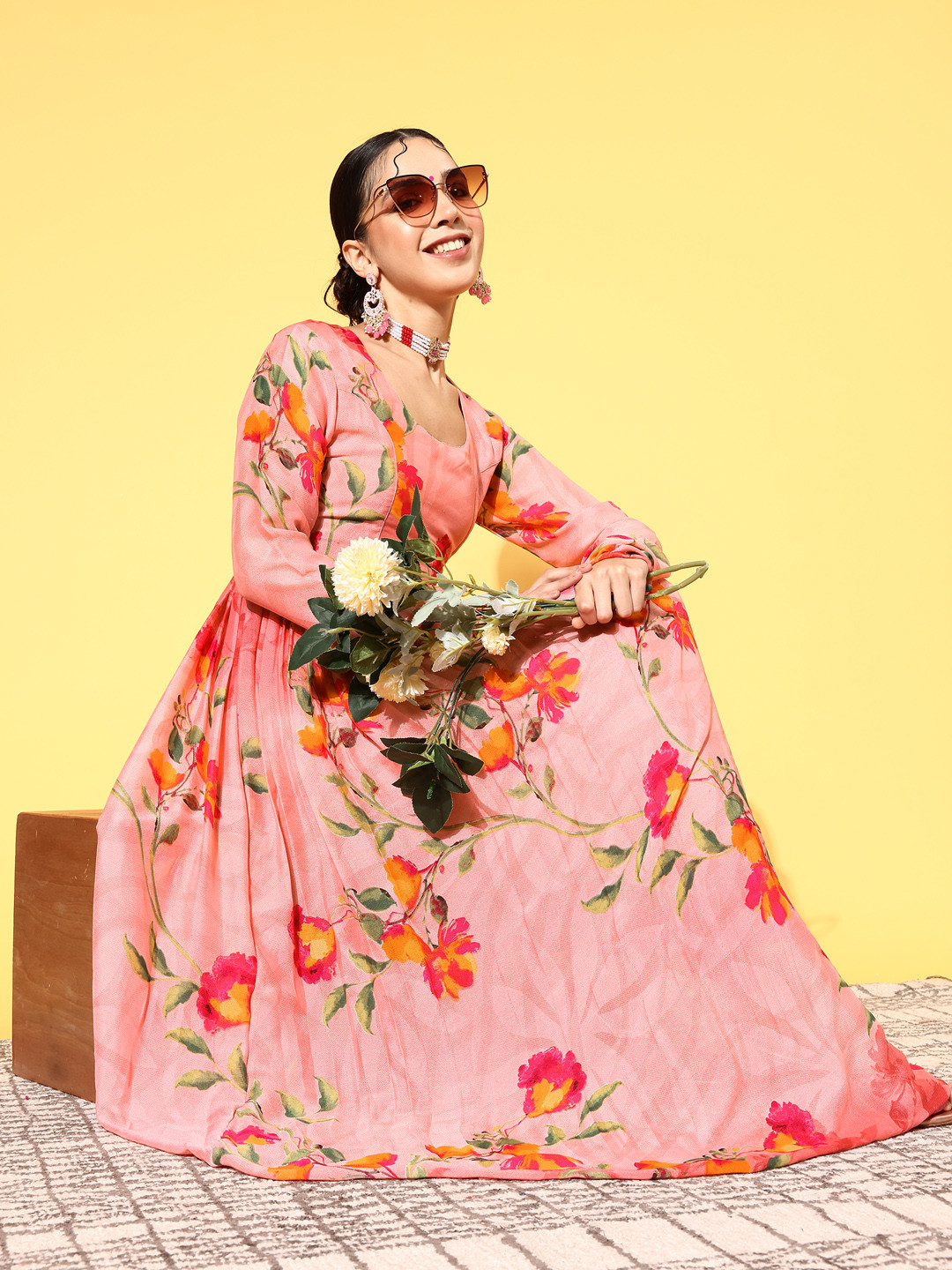 Varanga Women Pretty Pink Georgette Swirling Volume Kurta