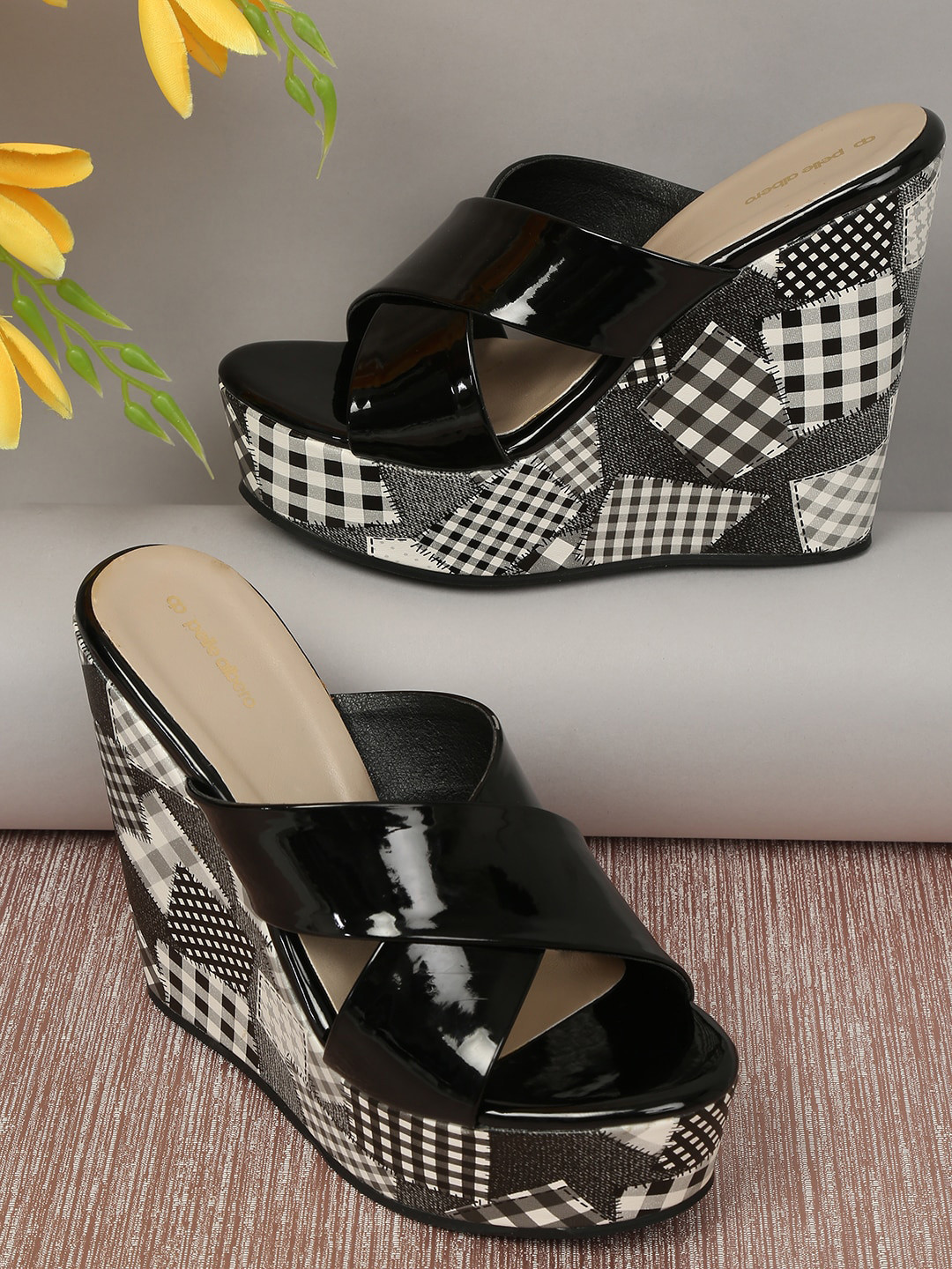 pelle albero Black Printed Wedge Sandals with Bows
