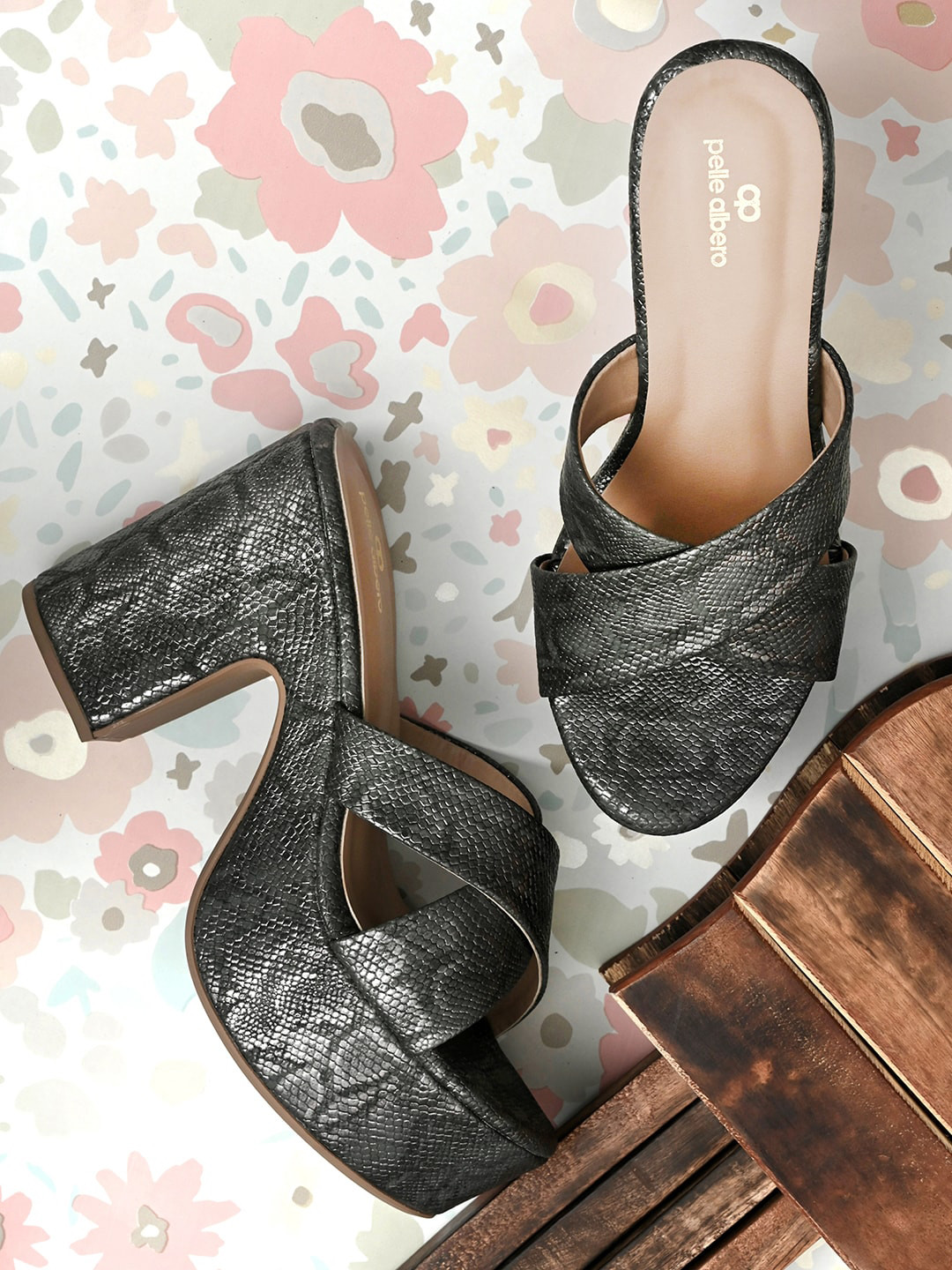 pelle albero Black Block Heeled Sandals