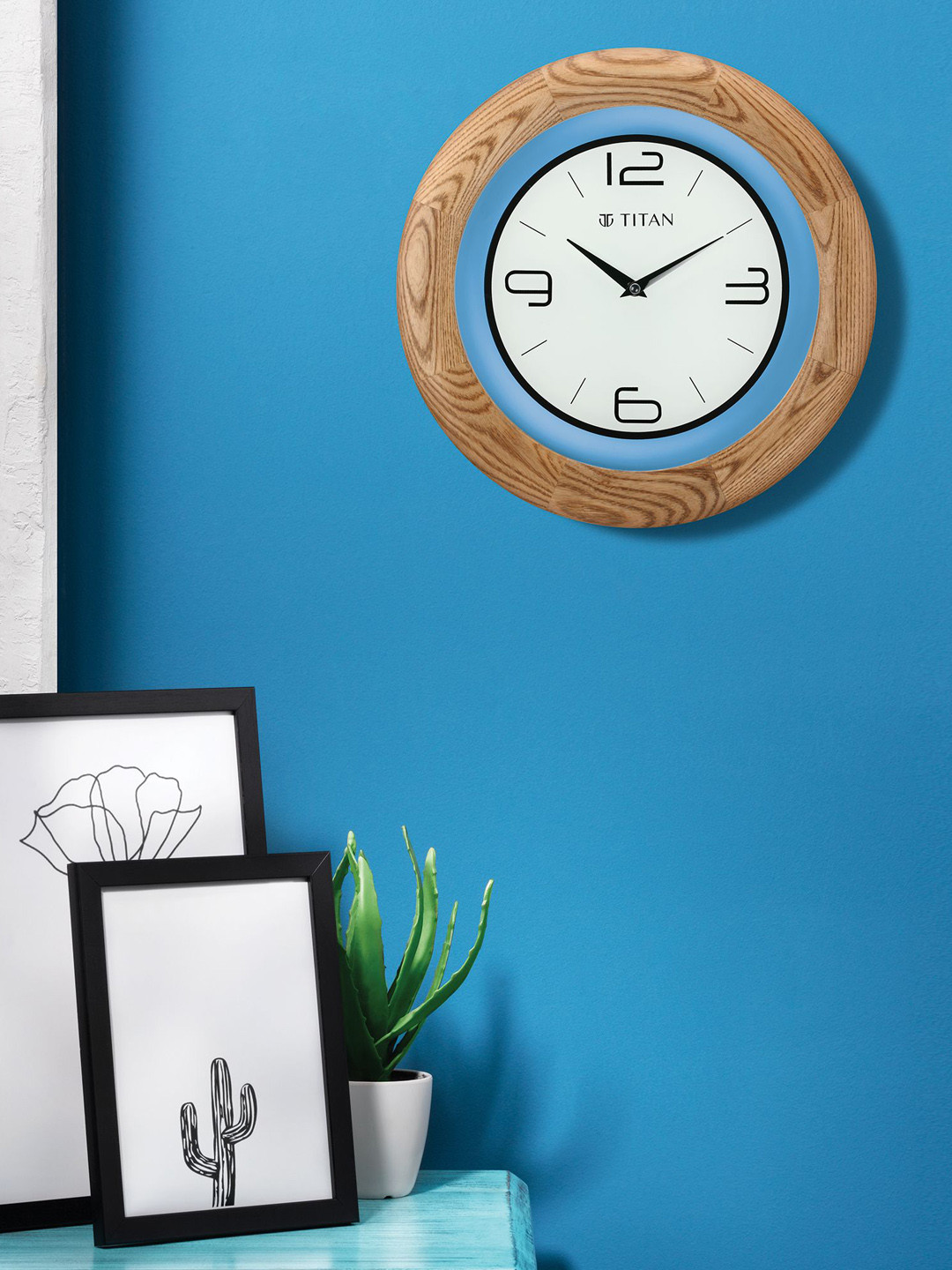 Titan Brown & White Contemporary Wall Clock
