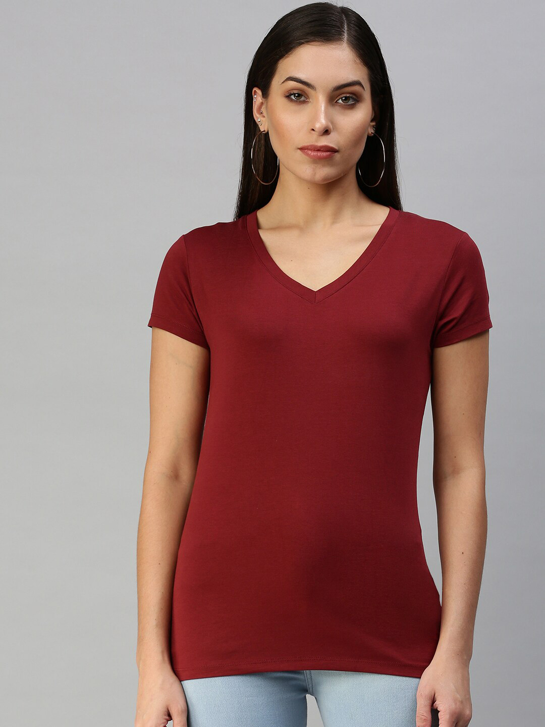 De Moza Maroon Solid Knitted Fitted Top