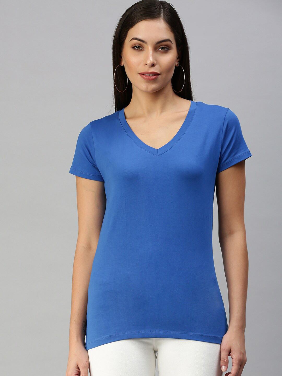 De Moza Blue Solid Knitted Fitted Top