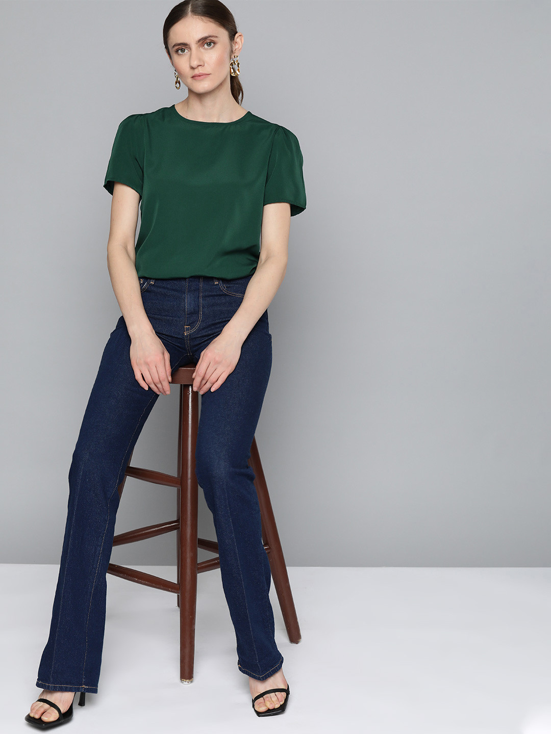 Chemistry Solid Puff Sleeve Top