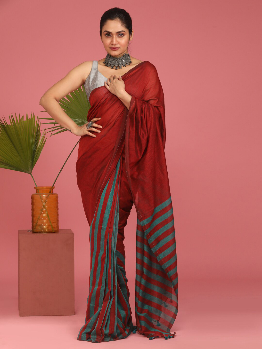 Saranee Maroon & Blue Striped Half and Half Jamdani Saree