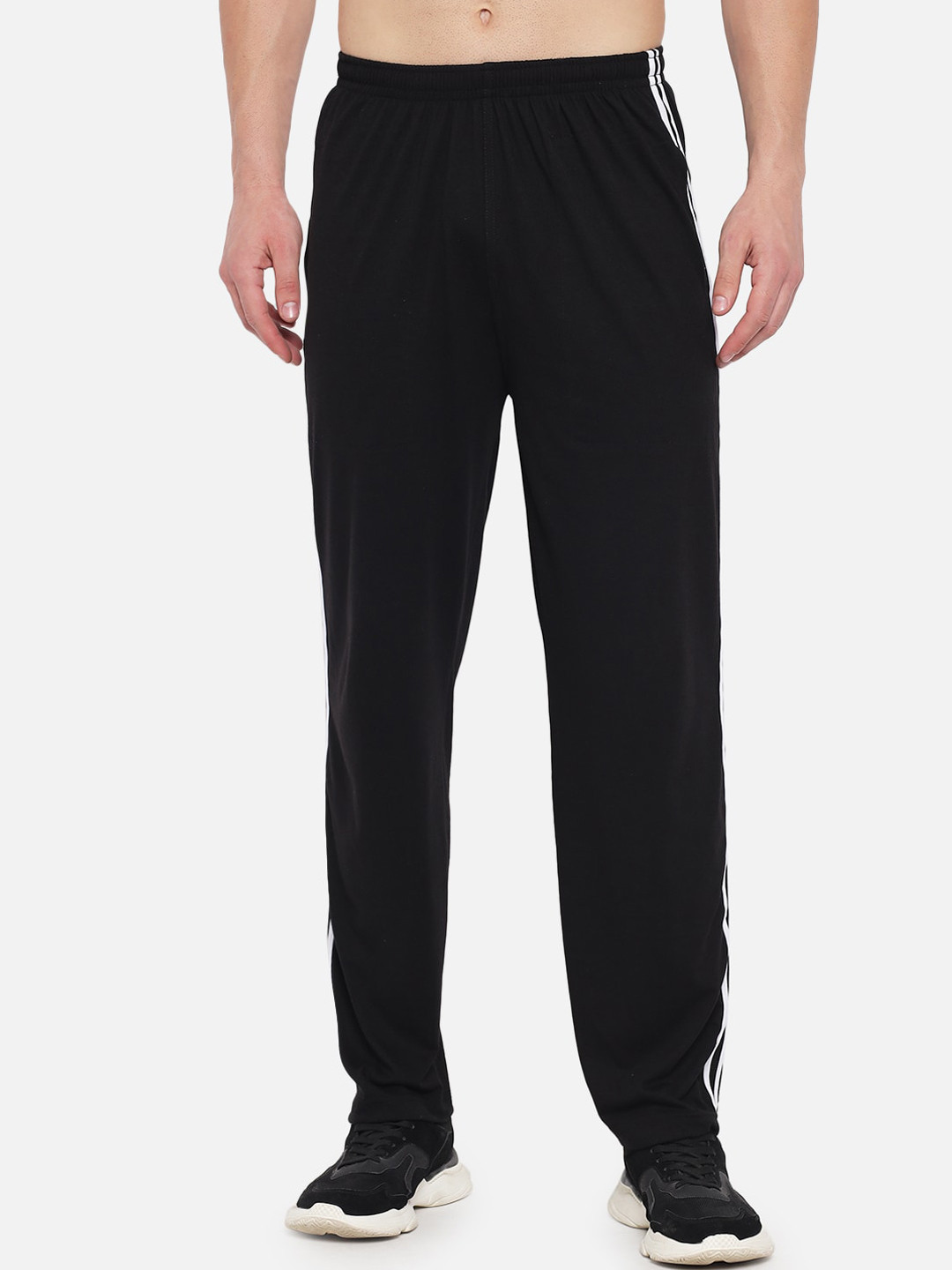 FFLIRTYGO Men Black Solid Pure Cotton Track Pants