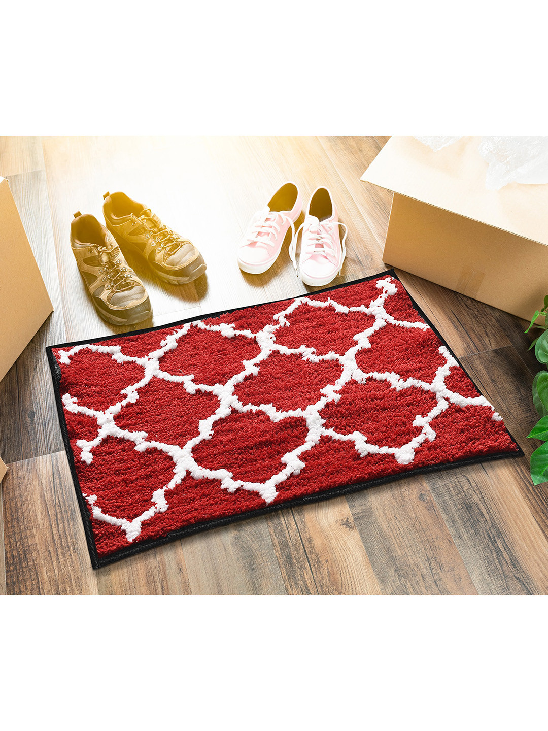 AAZEEM Red & White Geometric Cotton Anti Skid Doormats