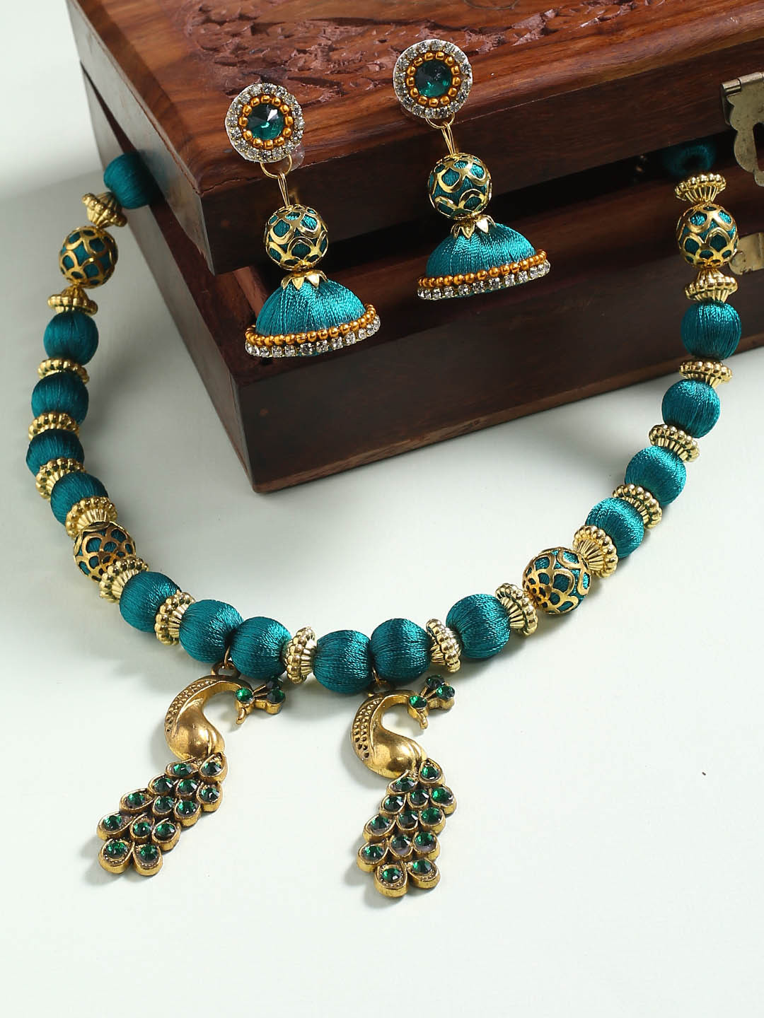 AKSHARA Green German Silver Brass Plated Jewellery Set