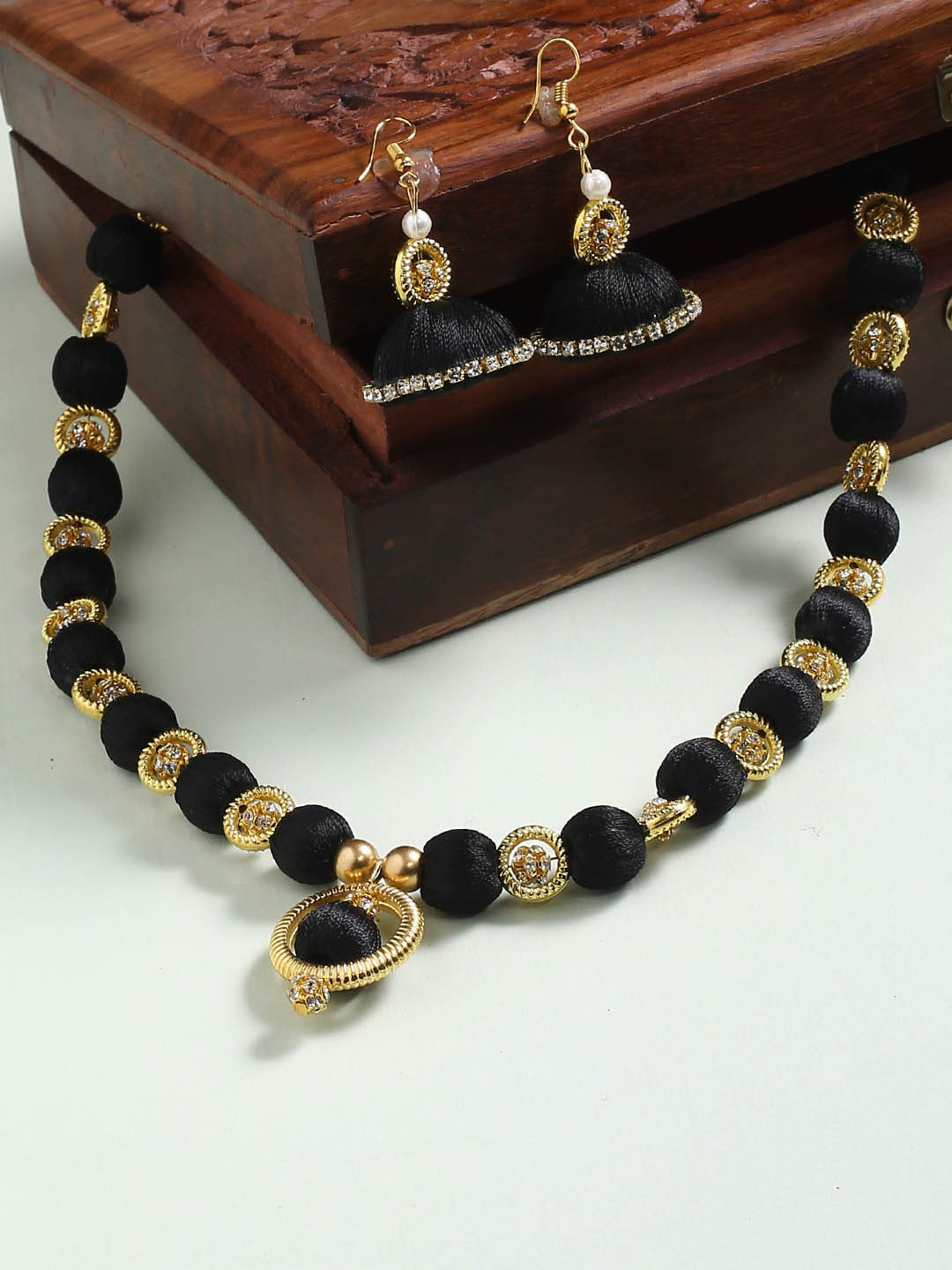 AKSHARA Brass-Plated Black & Gold-Toned Thread Wrapped Jewellery Set