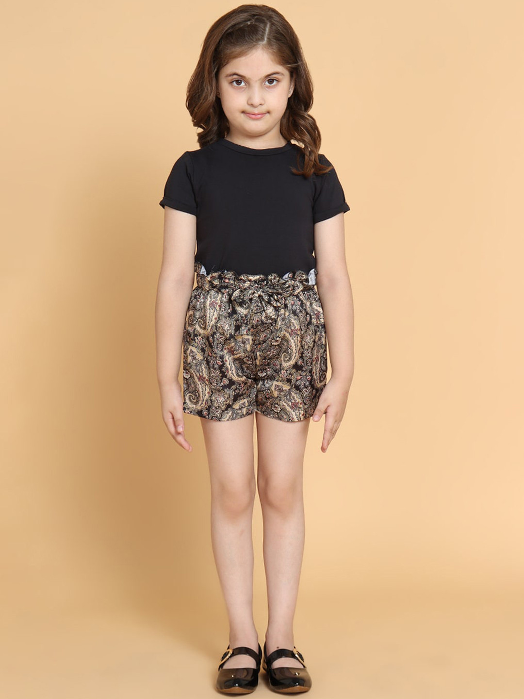 PICCOLO Girls Black T-shirt with Shorts