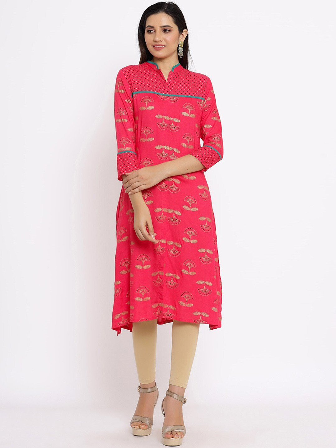 Saart Bunaai Women Coral Ethnic Motifs Yoke Design Mirror Work Kurta
