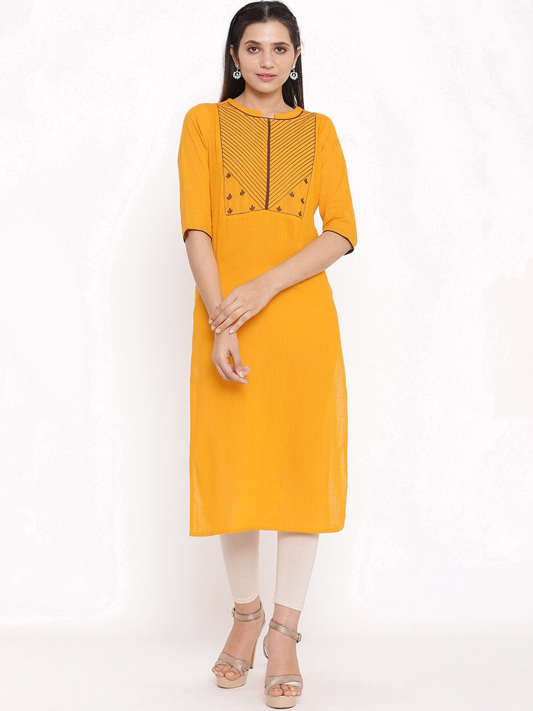 Saart Bunaai Women Yellow Geometric Mirror Work Kurta
