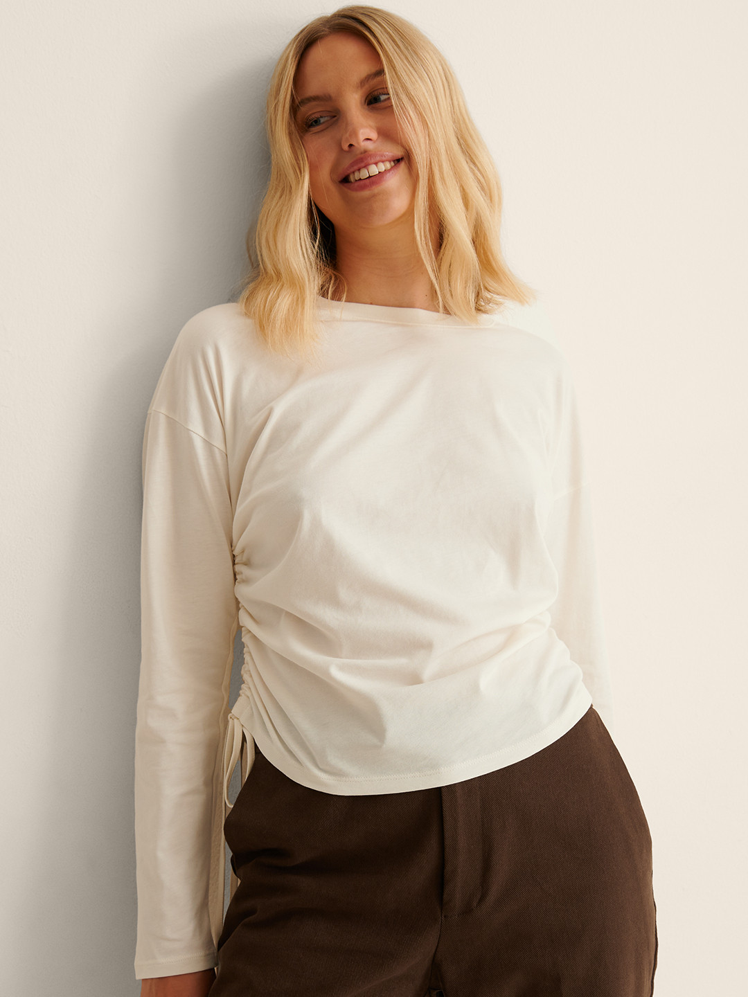 NA-KD Off White Solid Top