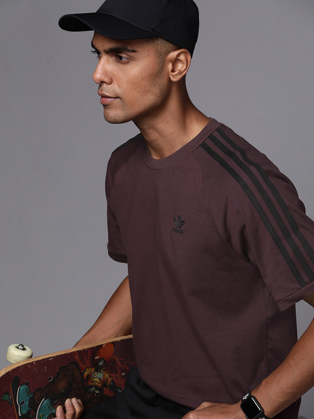 ADIDAS Originals Men Burgundy & Black Plush Pure Cotton T-shirt