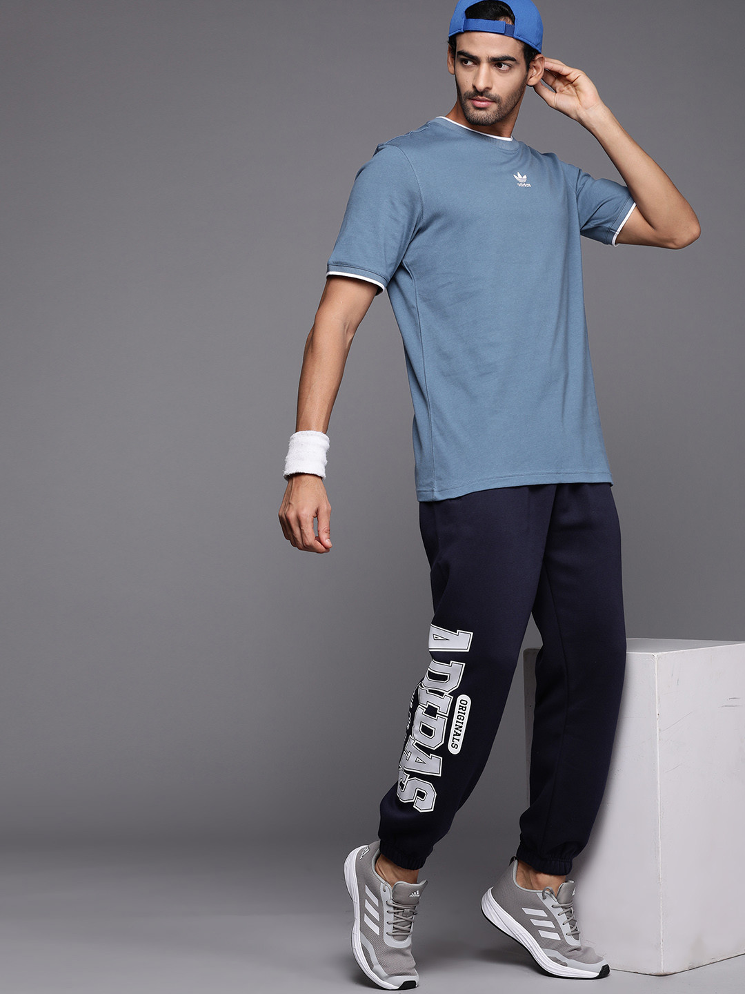 ADIDAS Originals Men Blue Solid Pure Cotton Tiboa Ess Applique Detail T-shirt