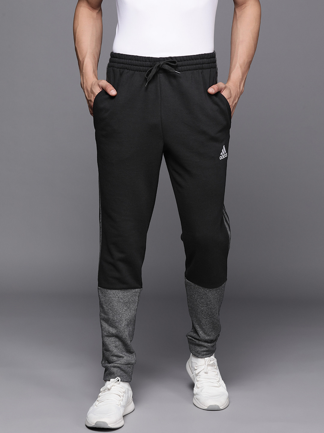 ADIDAS Men Black & Grey Melange Colourblocked Joggers