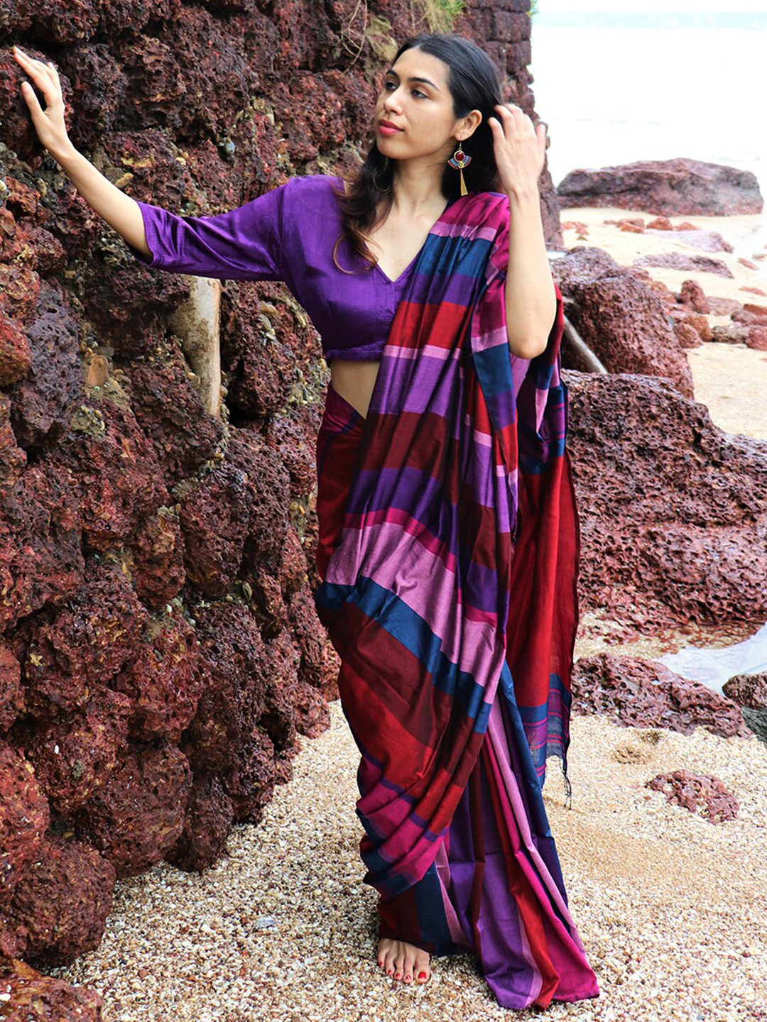 Chidiyaa Purple & Red Striped Saree