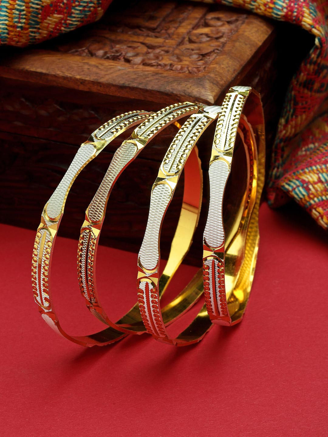 ZENEME Set Of 4Dual Toned Designer Bangle