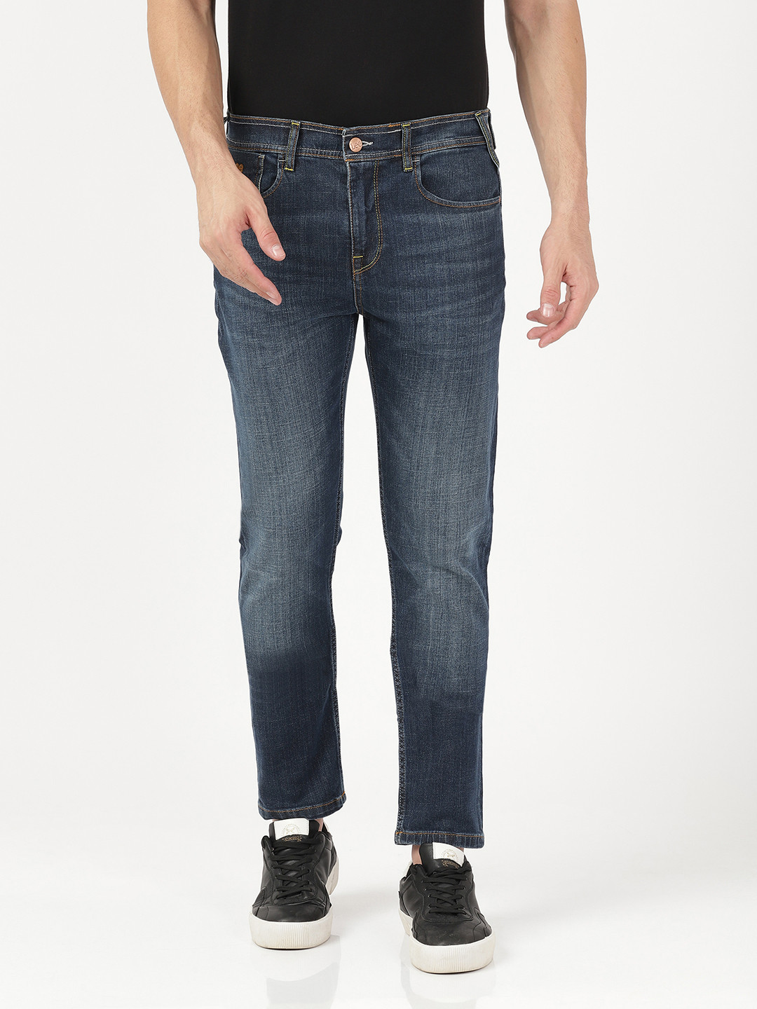 Lee Men Blue Anton Relaxed Fit Low Distress Heavy Fade Stretchable Jeans