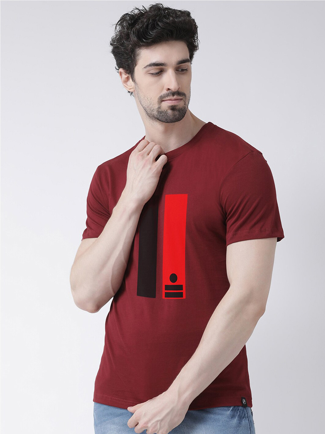 Friskers Men Maroon Two Straight line Printed T-shirt