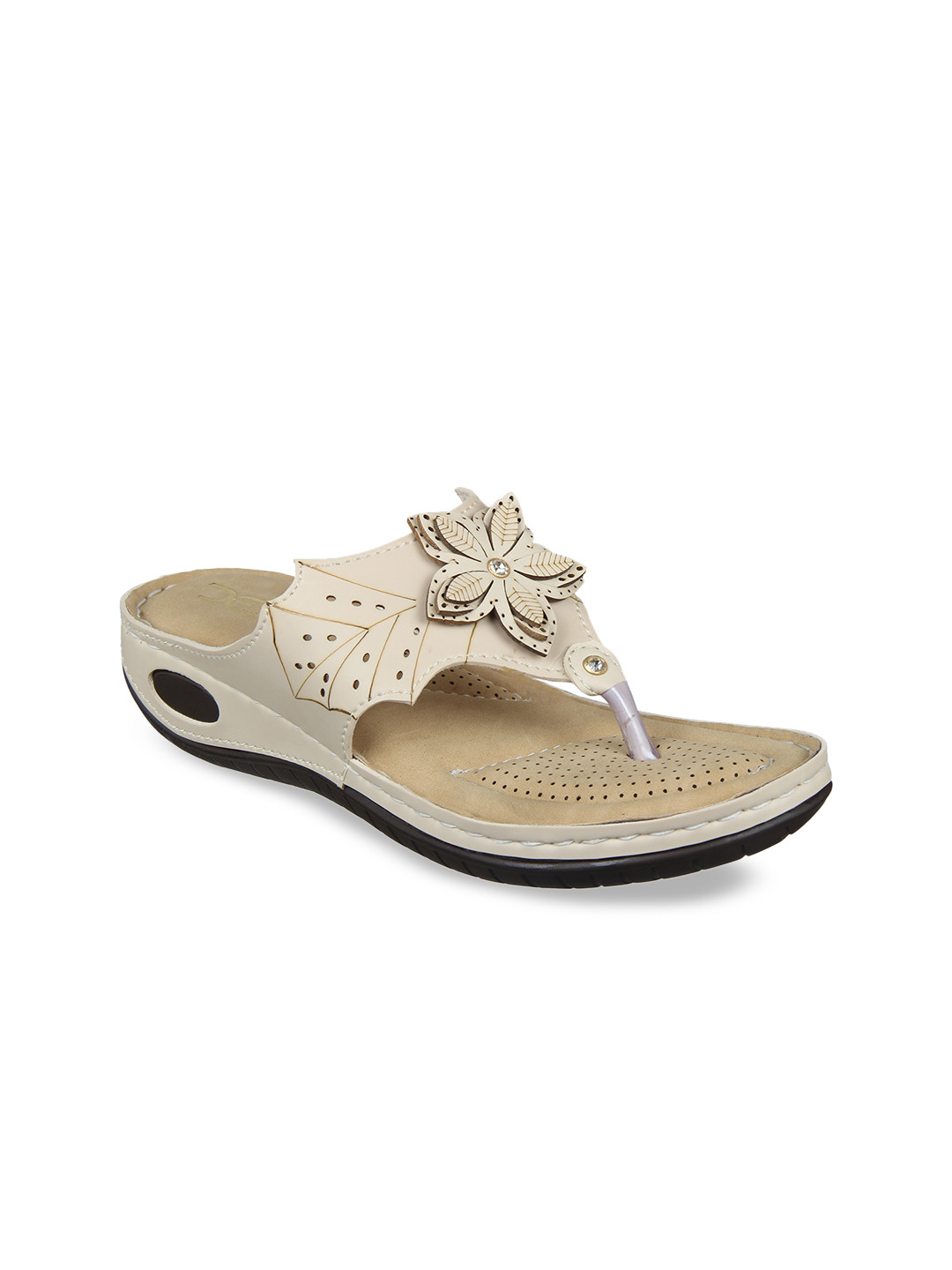 XE Looks Women Cream-Coloured Flats