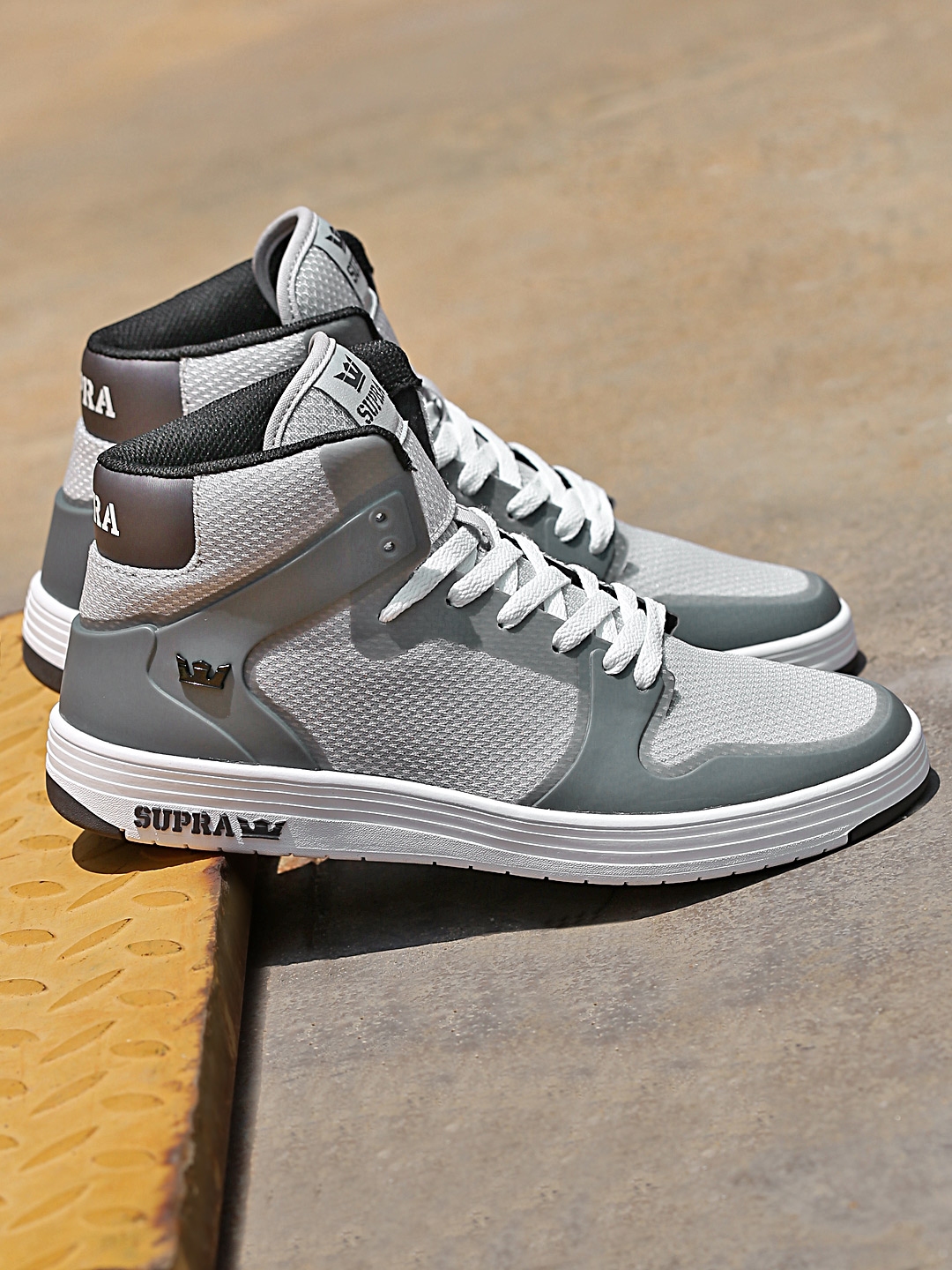 Grey on sale supra shoes