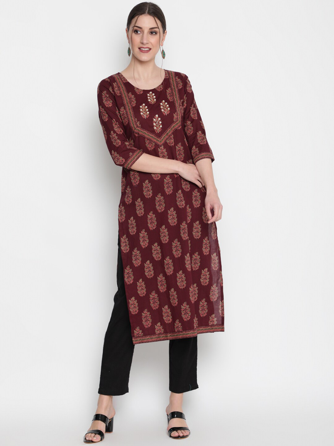 GLAM ROOTS Women Burgundy Round neck Floral print Floral Kurta