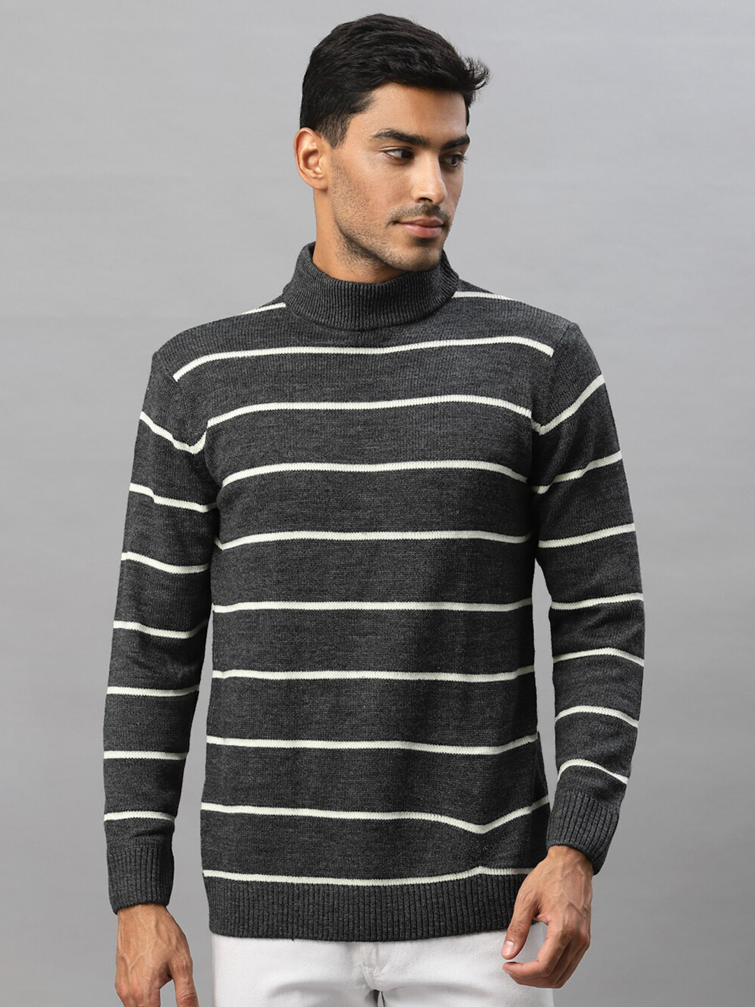 Style Quotient Men Grey & White Striped Pullover