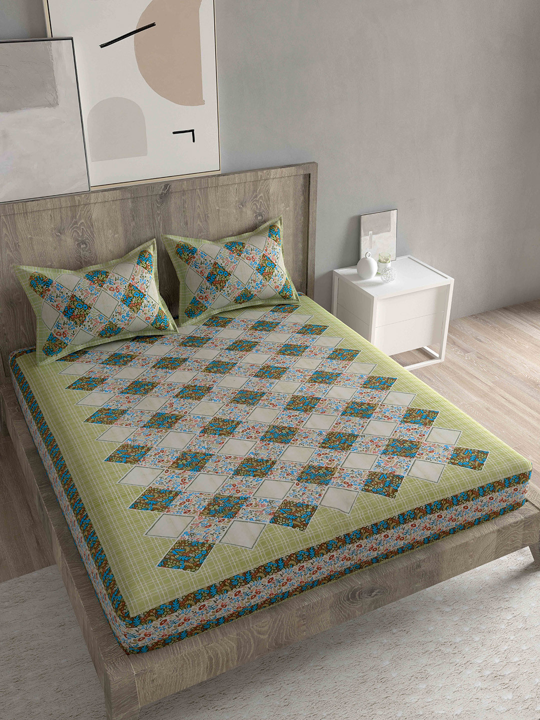 Spangle Premium Green Floral Cotton 260 TC Fitted King Fine Bedsheet with 2 Pillow Covers-100 x 108 inches
