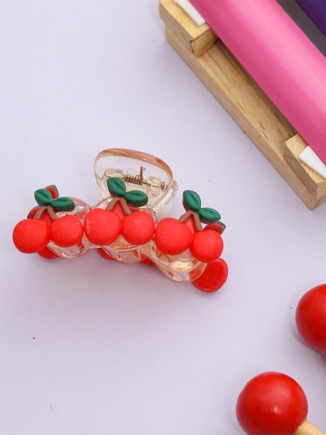 Yellow Bee Girls Red & Green Claw Clip Hair Clutcher