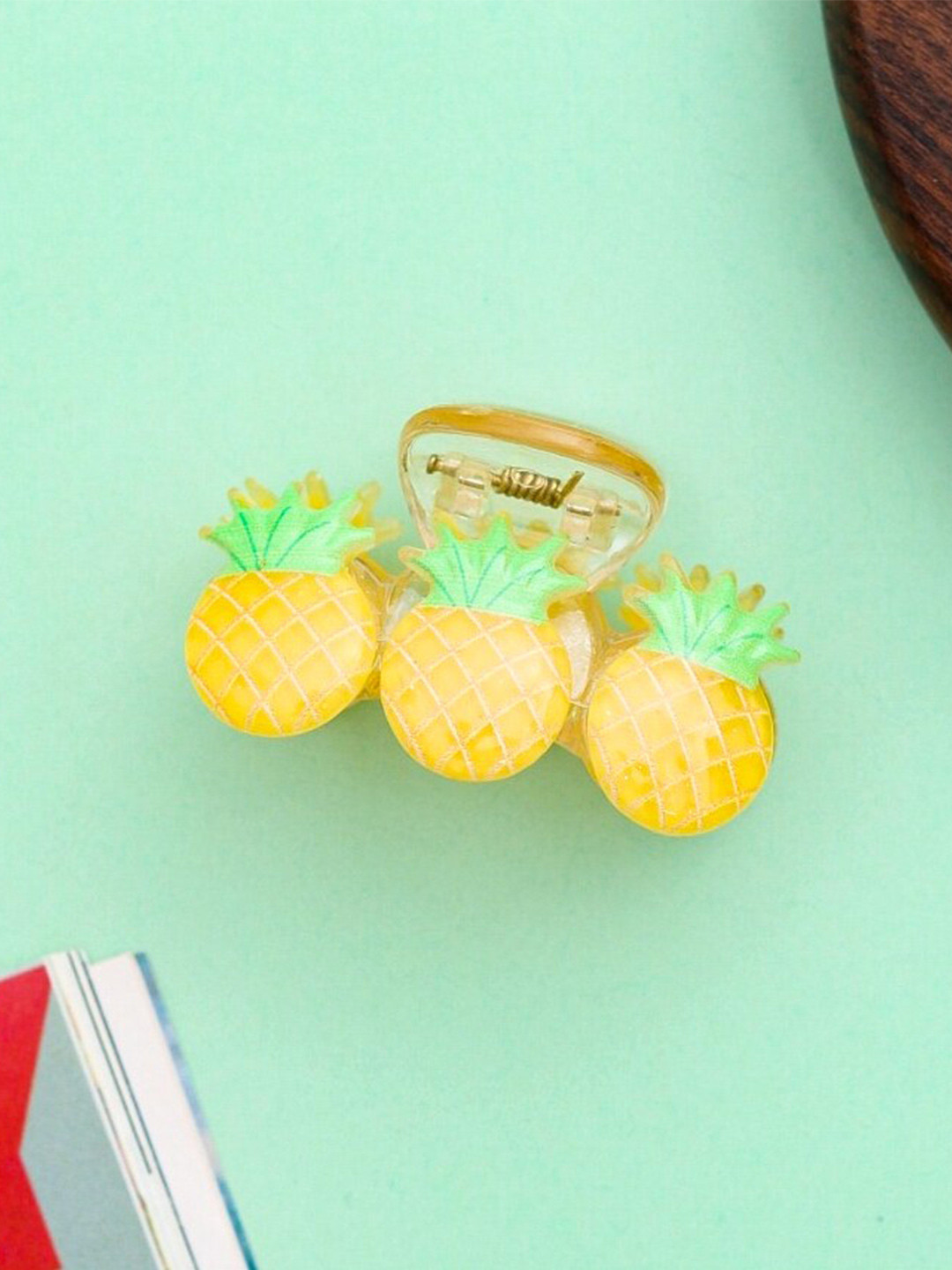 Yellow Bee Girls Yellow & Green Claw Clip Hair Clutcher