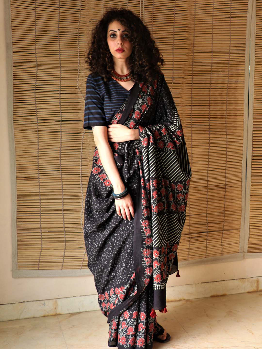 Chidiyaa Black & Rust Floral Pure Cotton Saree