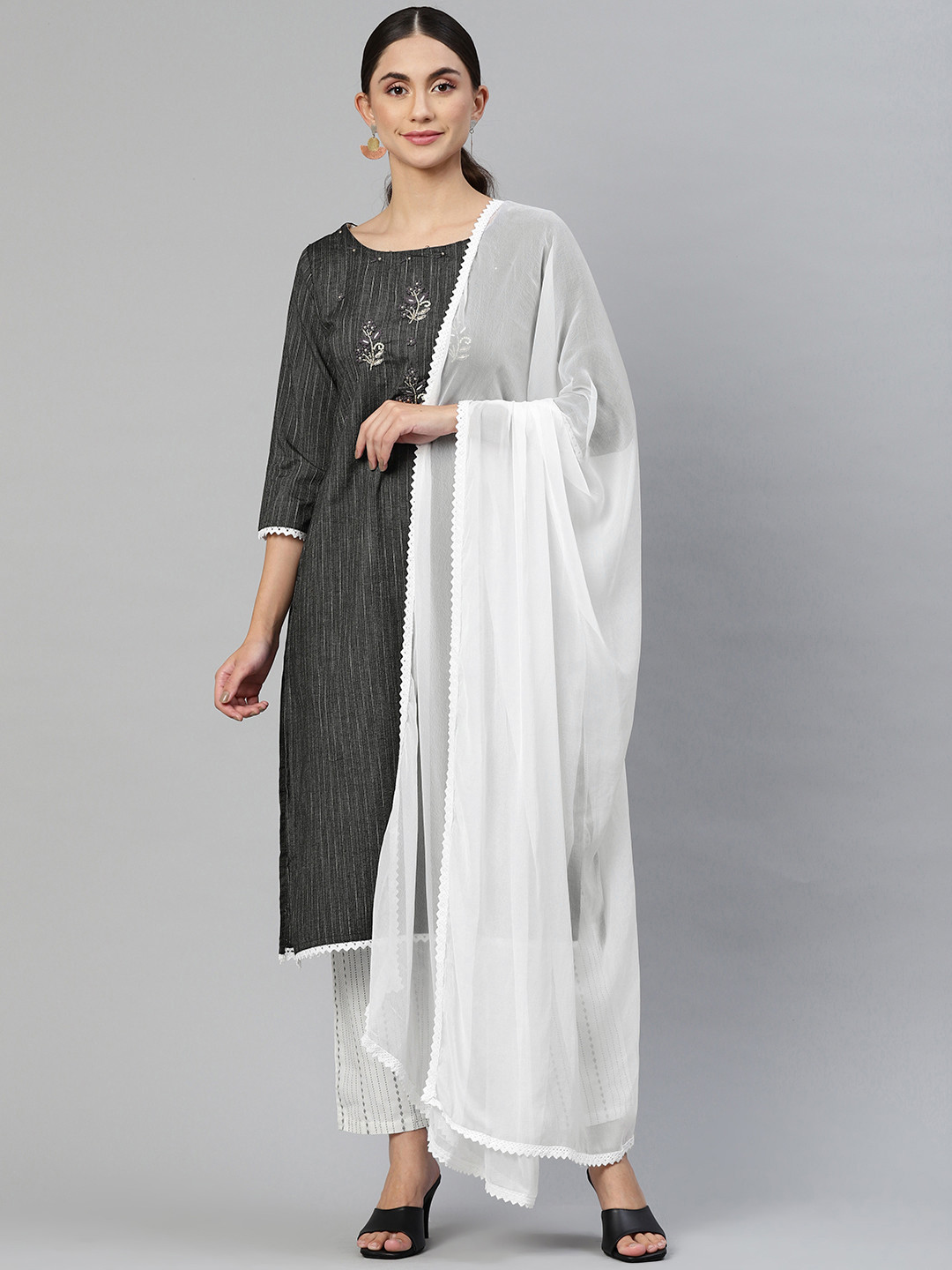 Vbuyz Women Black Striped Beads and Stones Kurta with Trousers & Dupatta