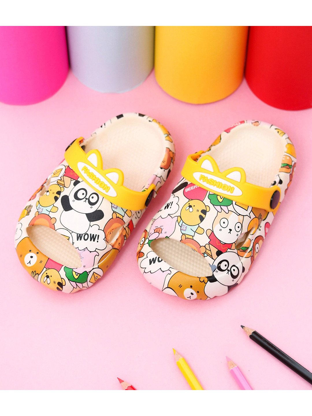 Yellow Bee Unisex Kids Yellow & White Comfort Sandals