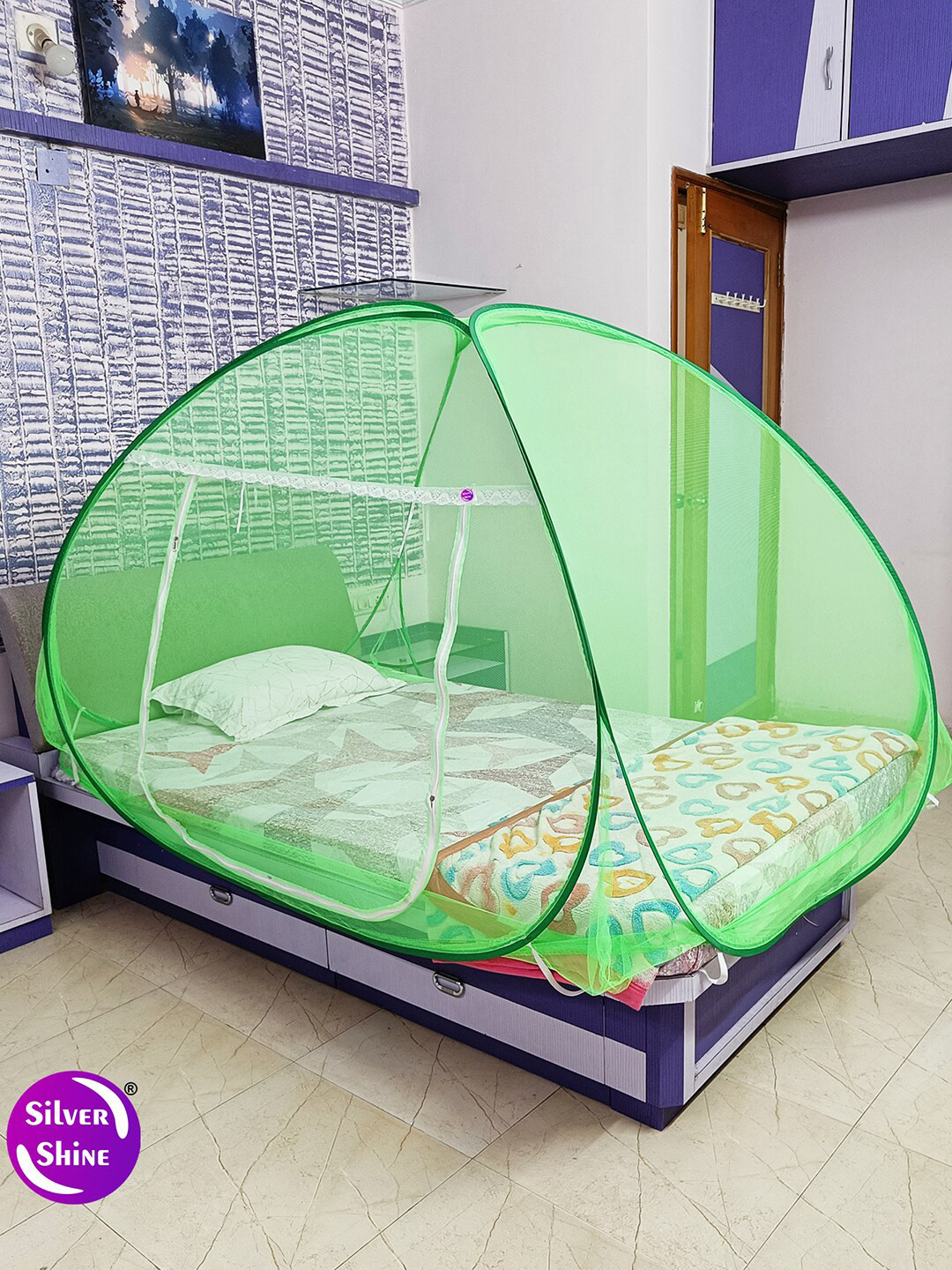 Silver Shine Green Solid Foldable Mosquito Net With Bag