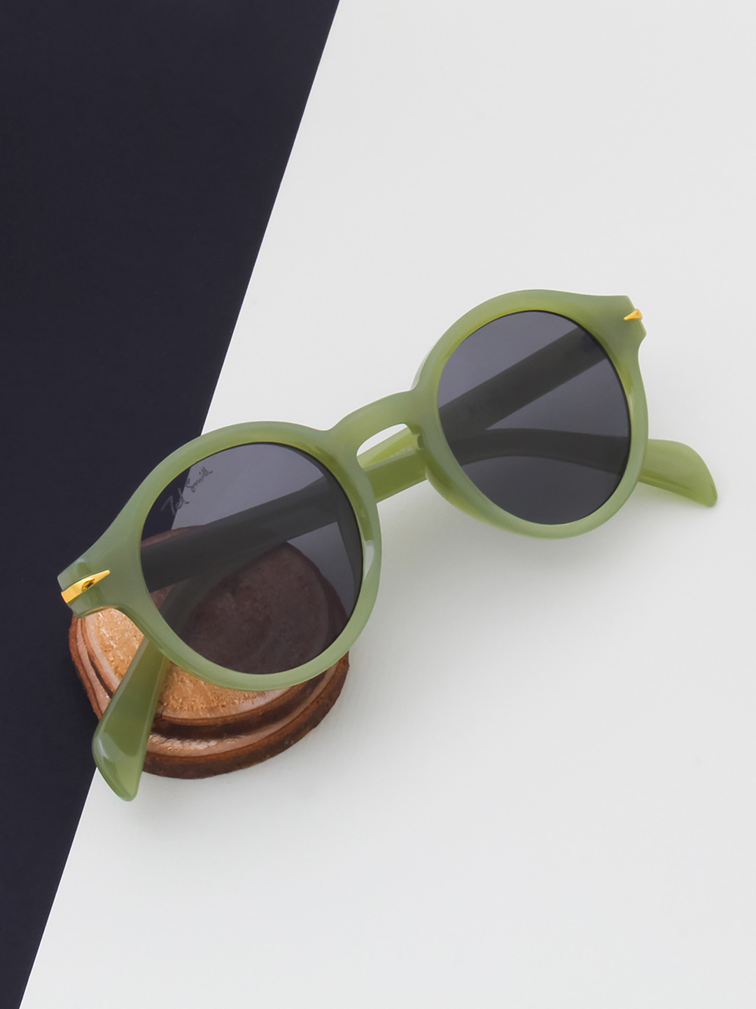 Ted Smith Unisex Green-Black Aesthetic Round Sunglasses With UV Protected Lens