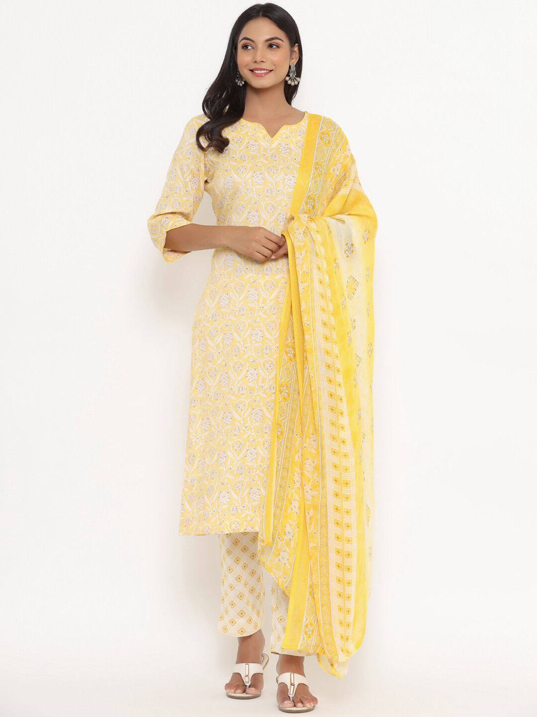 Do Dhaage Women Yellow Ethnic Motifs Printed Kurta Set With Dupatta