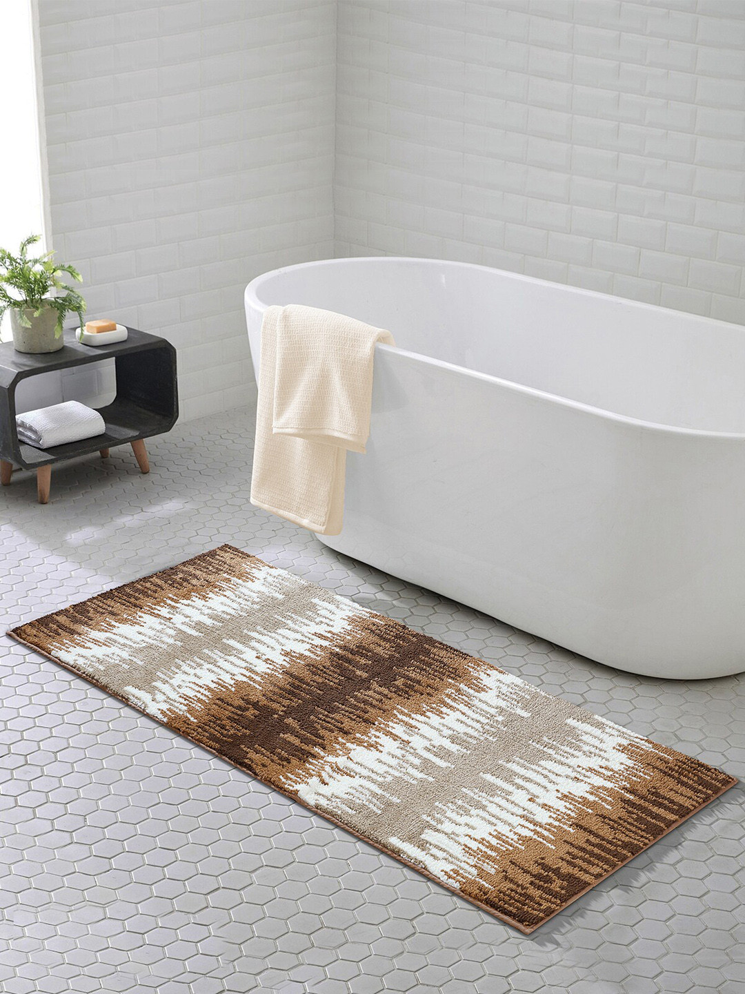 OBSESSIONS Beige & Brown Abstract Anti-Skid 1800GSM Bath Rug