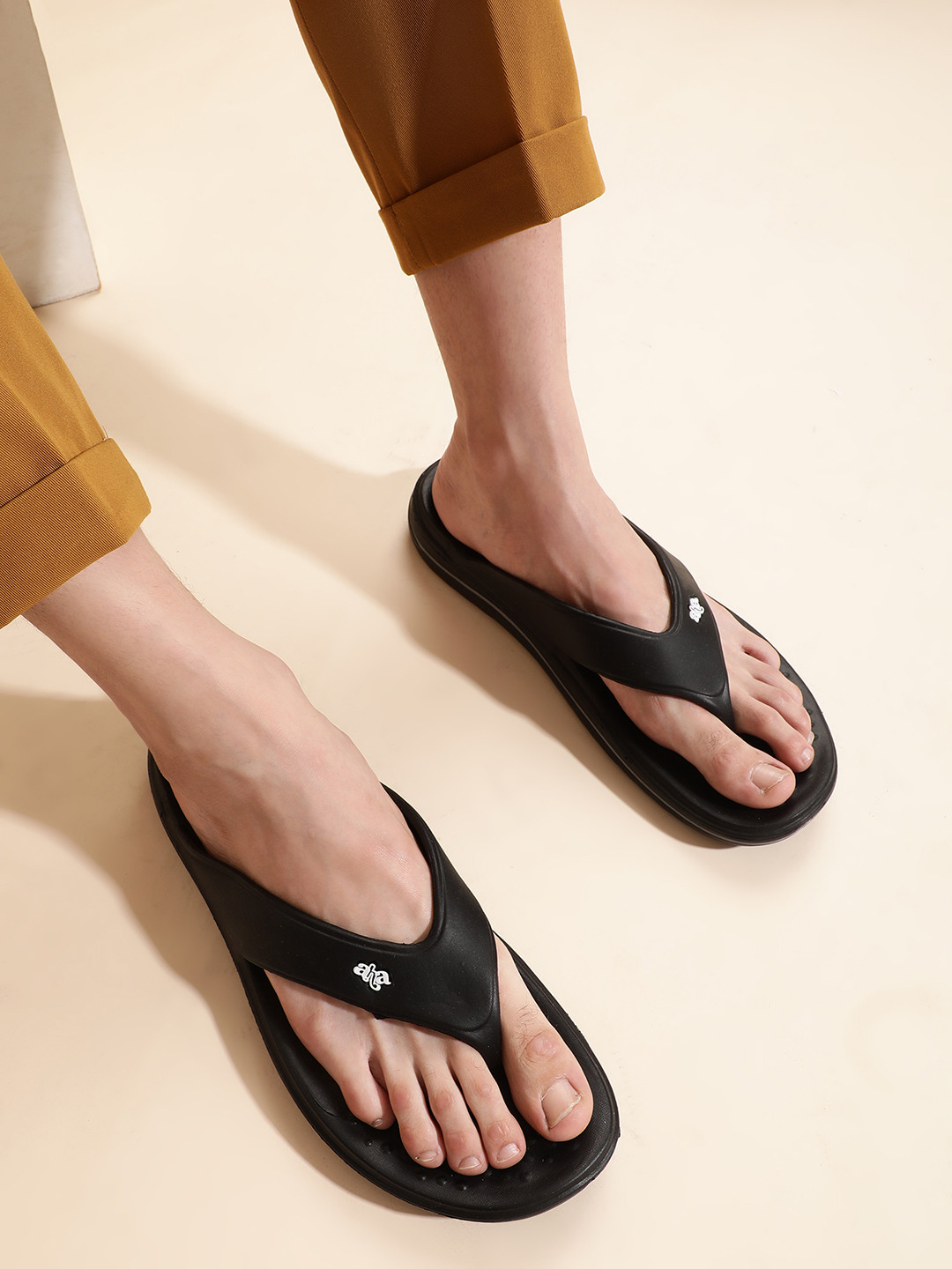 Liberty Men Black & White Thong Flip-Flops