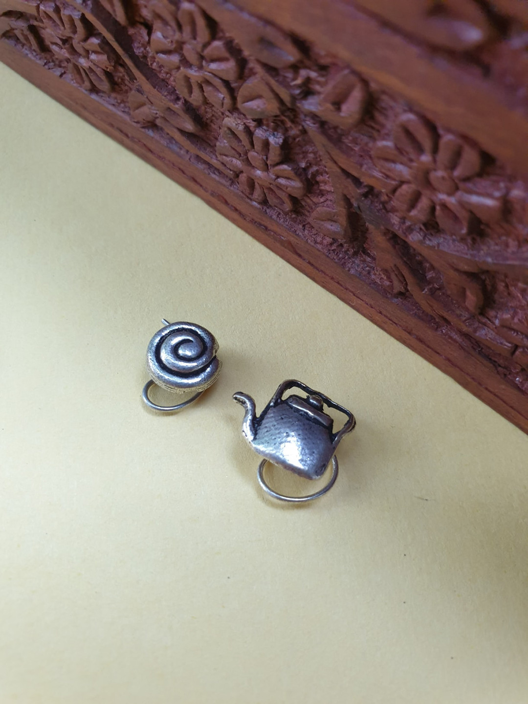 FIROZA Set of 2 Silver-Plated Oxidized Nosepin