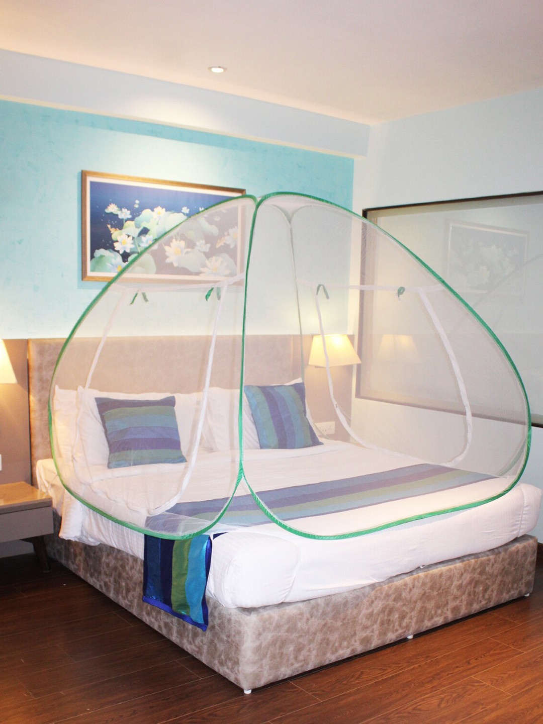 Silver Shine Green Solid Foldable Mosquito Nets