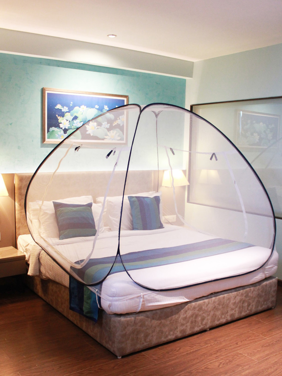 Silver Shine Black Foldable Mosquito Net