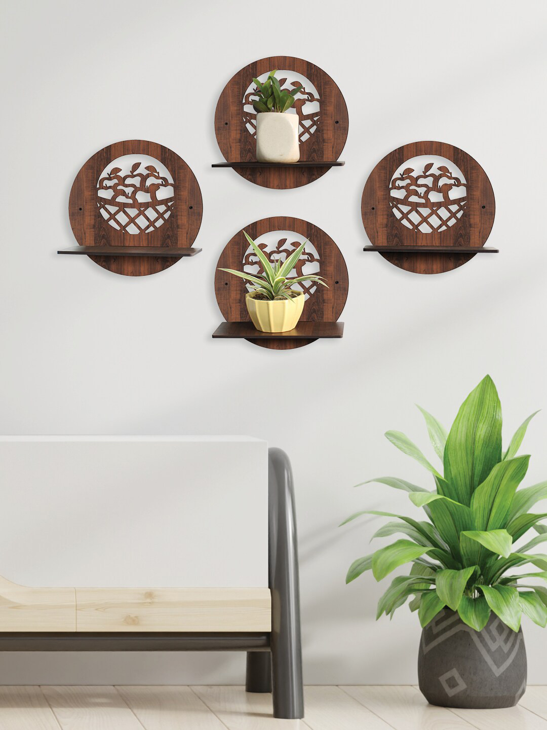 RANDOM  Set Of 4 Coffee Brown Solid Apple Shaped Wall Hanging Planters Stand