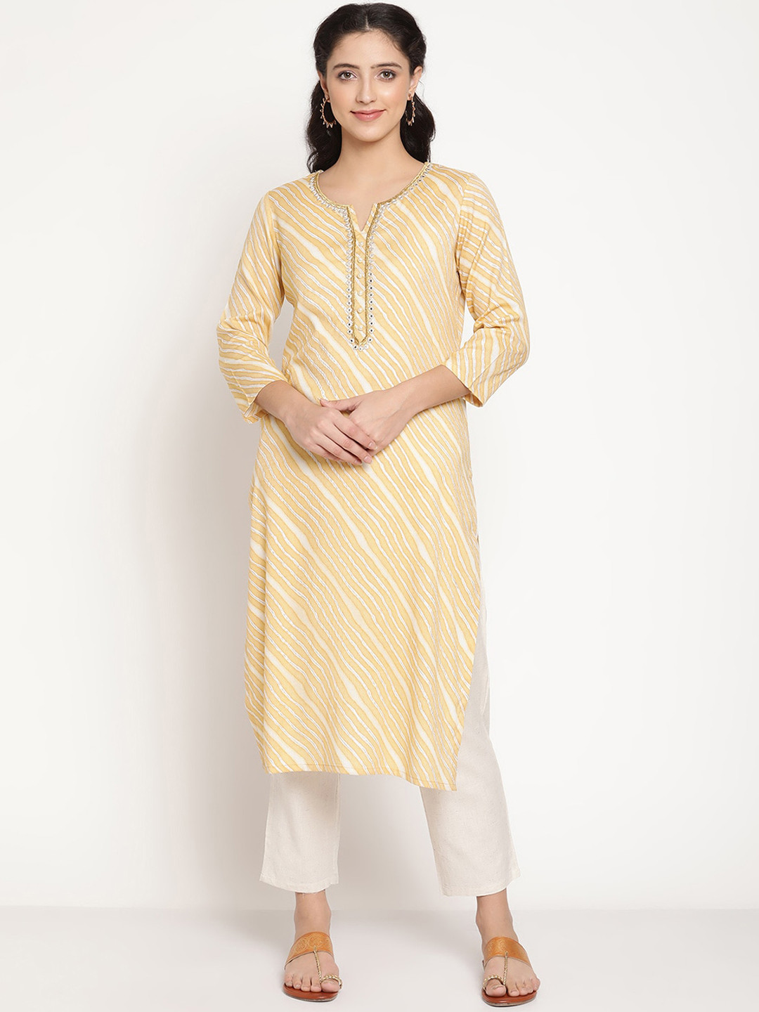 Be Indi Women Round Neck Leheriya Straight Side Slits Regular Kurta