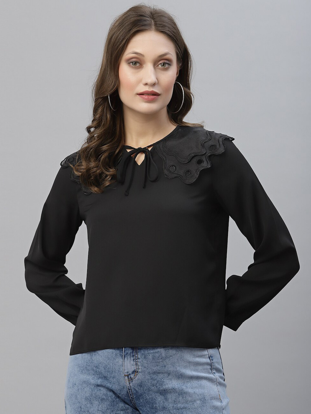 KASSUALLY Women Black Tie-Up Neck Crepe Top